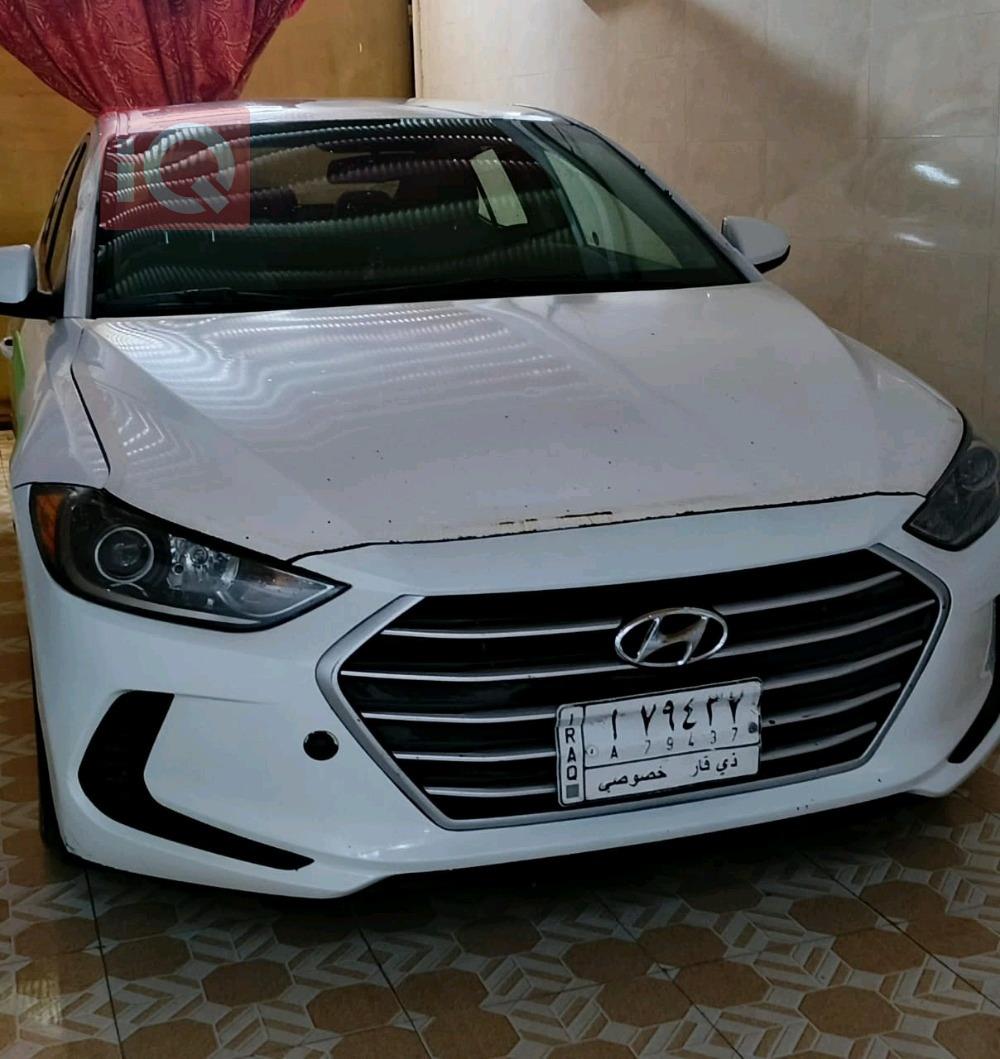 هیوندای ئەلەنترا